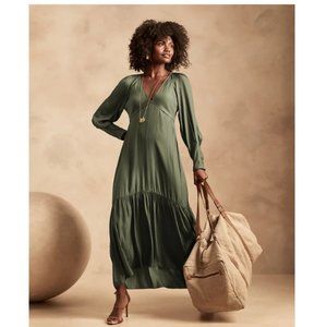 Banana Republic Deep V-Neck Maxi Dress 8 Flight Jacket Green F904